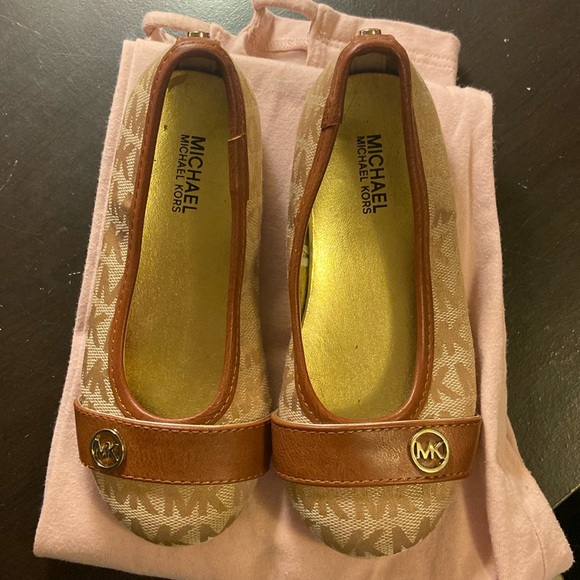 MICHAEL Michael Kors Other - Michael Kors flats sz 11- kids-EUC